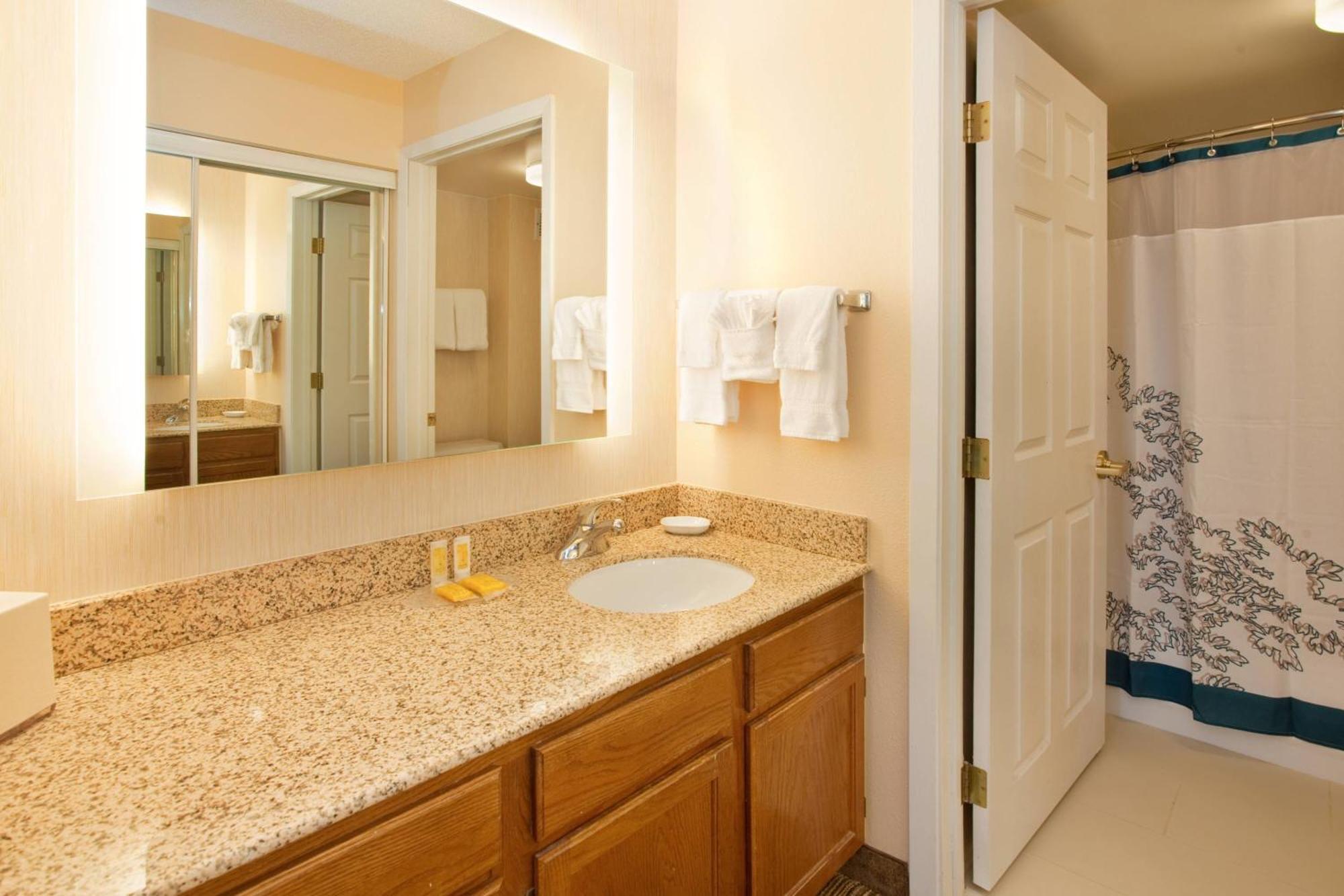Residence Inn Houston Sugar Land/Stafford Bilik gambar